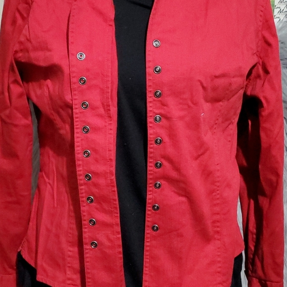 Blouse - Picture 2 of 3